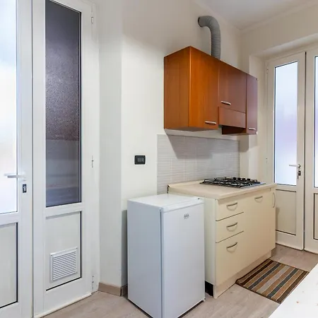 Zen Retreat With Jacuzzi, Patio & Private Garage Automatic Check In 24 7 With Netflix Dazn And