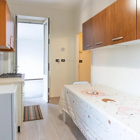 Zen Retreat With Jacuzzi, Patio & Private Garage Automatic Check In 24 7 With Netflix Dazn And *