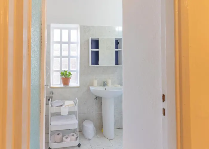 Zen Retreat With Jacuzzi, Patio & Private Garage Automatic Check In 24 7 With Netflix Dazn And Διαμέρισμα Καζάλε Μονφερράτο