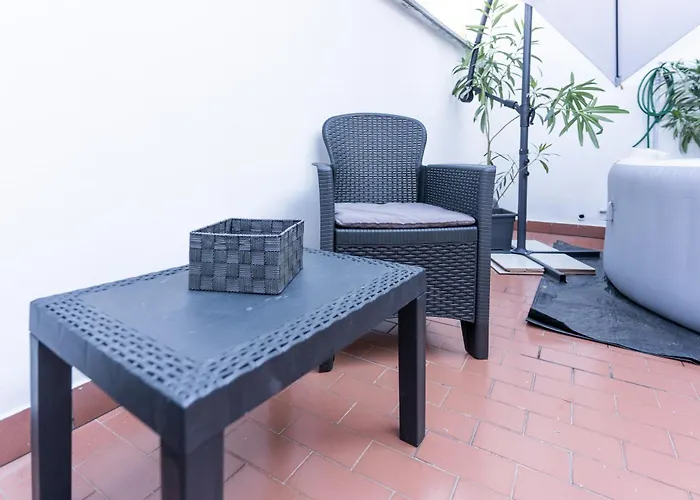 Zen Retreat With Jacuzzi, Patio & Private Garage Automatic Check In 24 7 With Netflix Dazn And Apartment Casale Monferrato