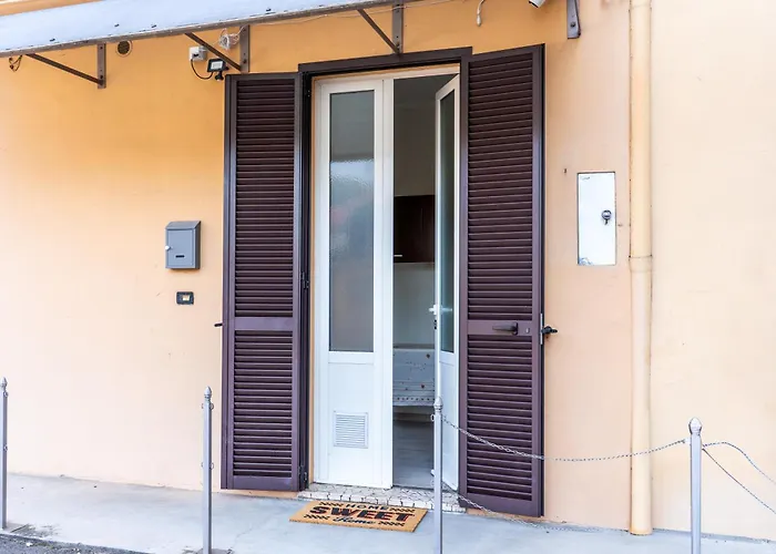 Apartment Zen Retreat With Jacuzzi, Patio & Private Garage Automatic Check In 24 7 With Netflix Dazn And Casale Monferrato